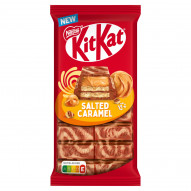 KitKat Salted Caramel Paluszki waflowe w mlecznej czekoladzie 99 g